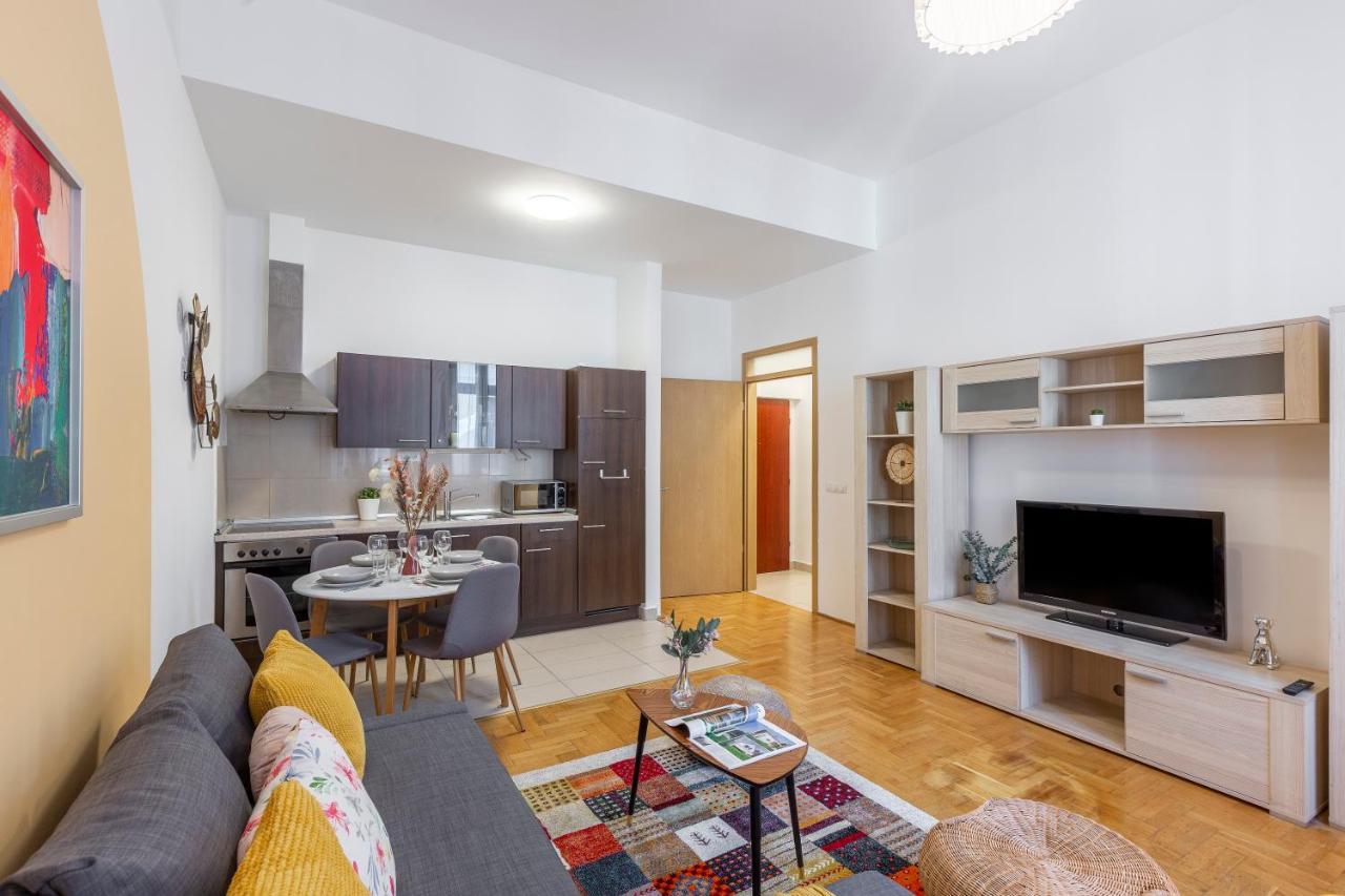Cozy Home By Bella In The Heart Of Budapeşte Dış mekan fotoğraf