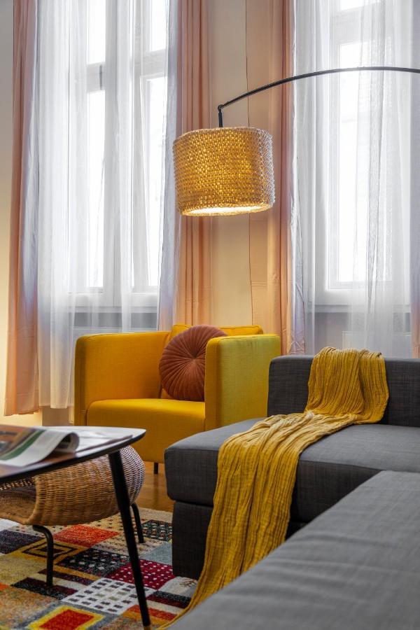 Cozy Home By Bella In The Heart Of Budapeşte Dış mekan fotoğraf